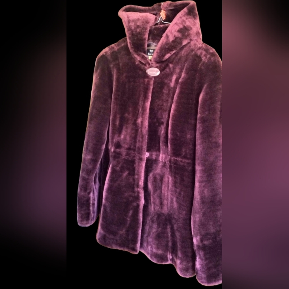 Women's Plush Faux Fur Coat